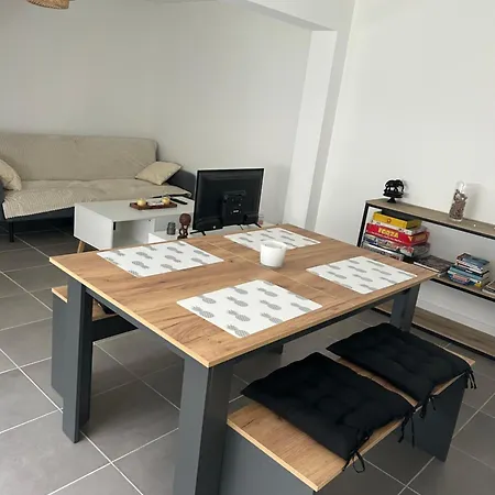 Maison De Au Coeur De Holiday home Riberac